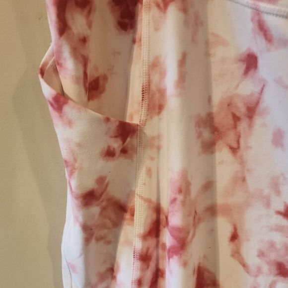 Fabletics 4X Perfect Condition Tie-Dye Leggings - Pink and White - Picture 3 of 4